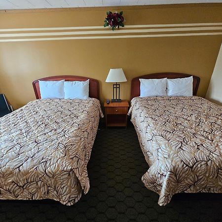 Forest Plaza Motel Mount Forest Extérieur photo