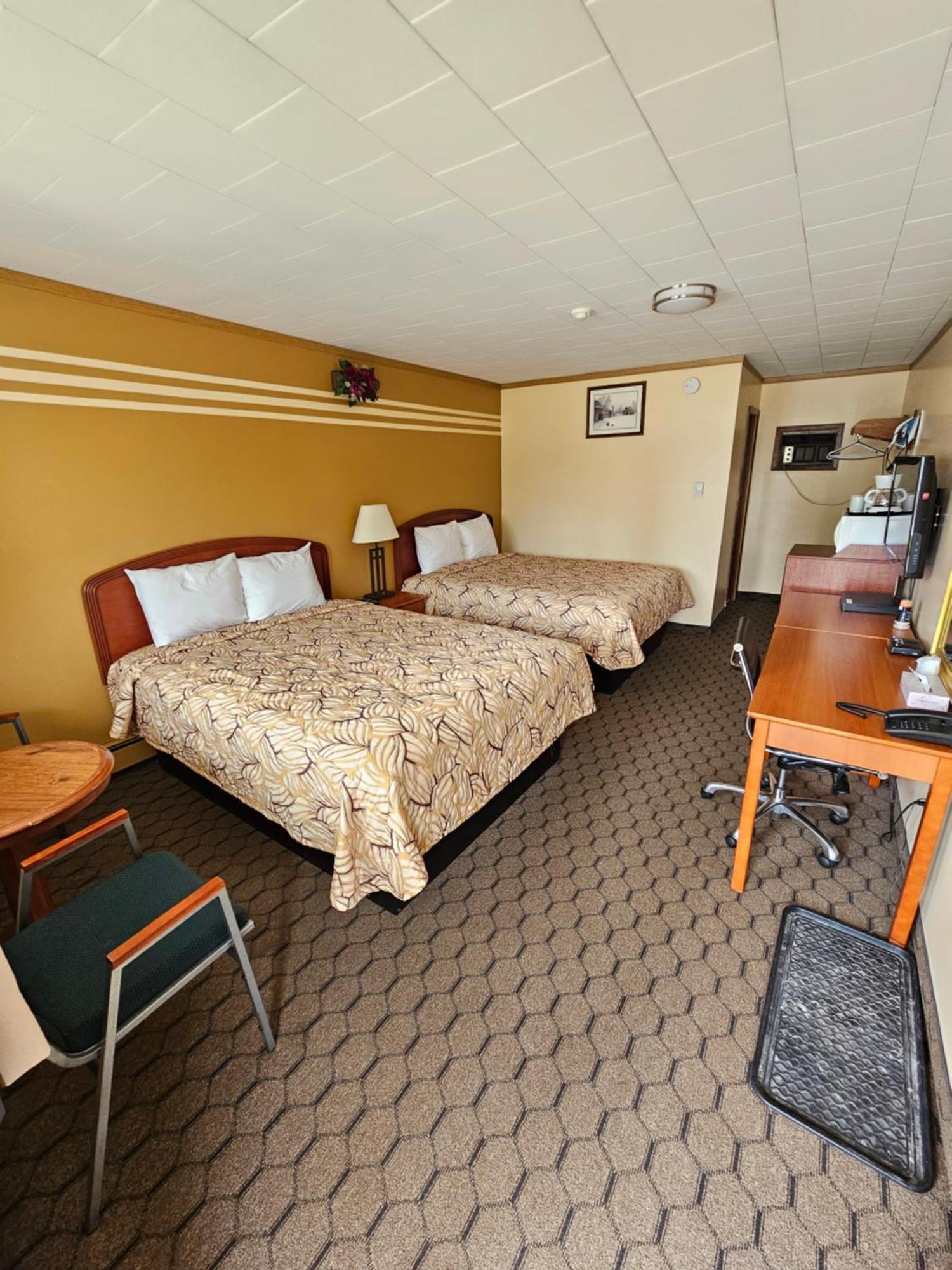 Forest Plaza Motel Mount Forest Extérieur photo