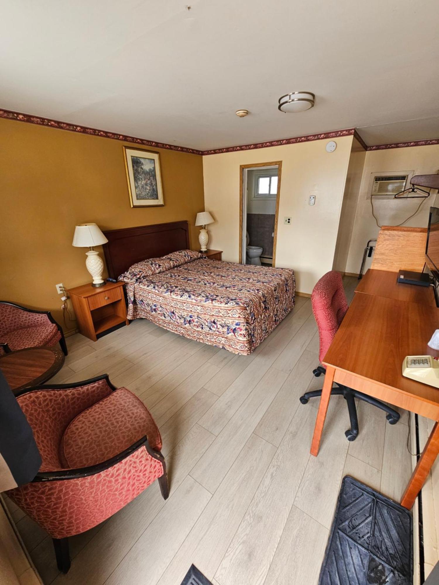 Forest Plaza Motel Mount Forest Extérieur photo