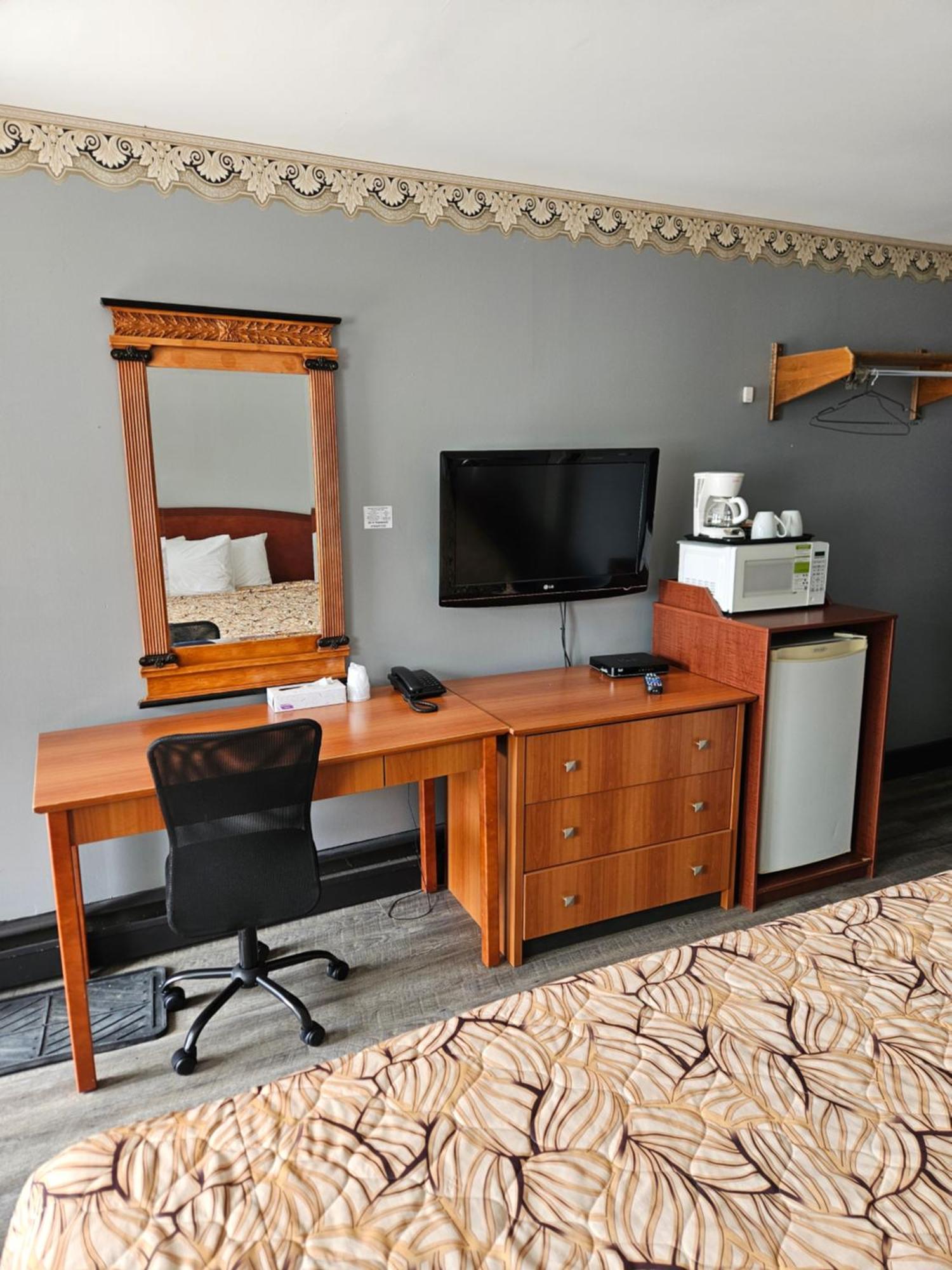 Forest Plaza Motel Mount Forest Extérieur photo