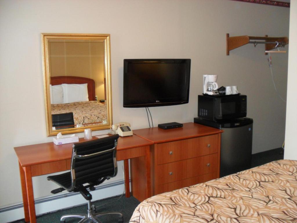 Forest Plaza Motel Mount Forest Extérieur photo